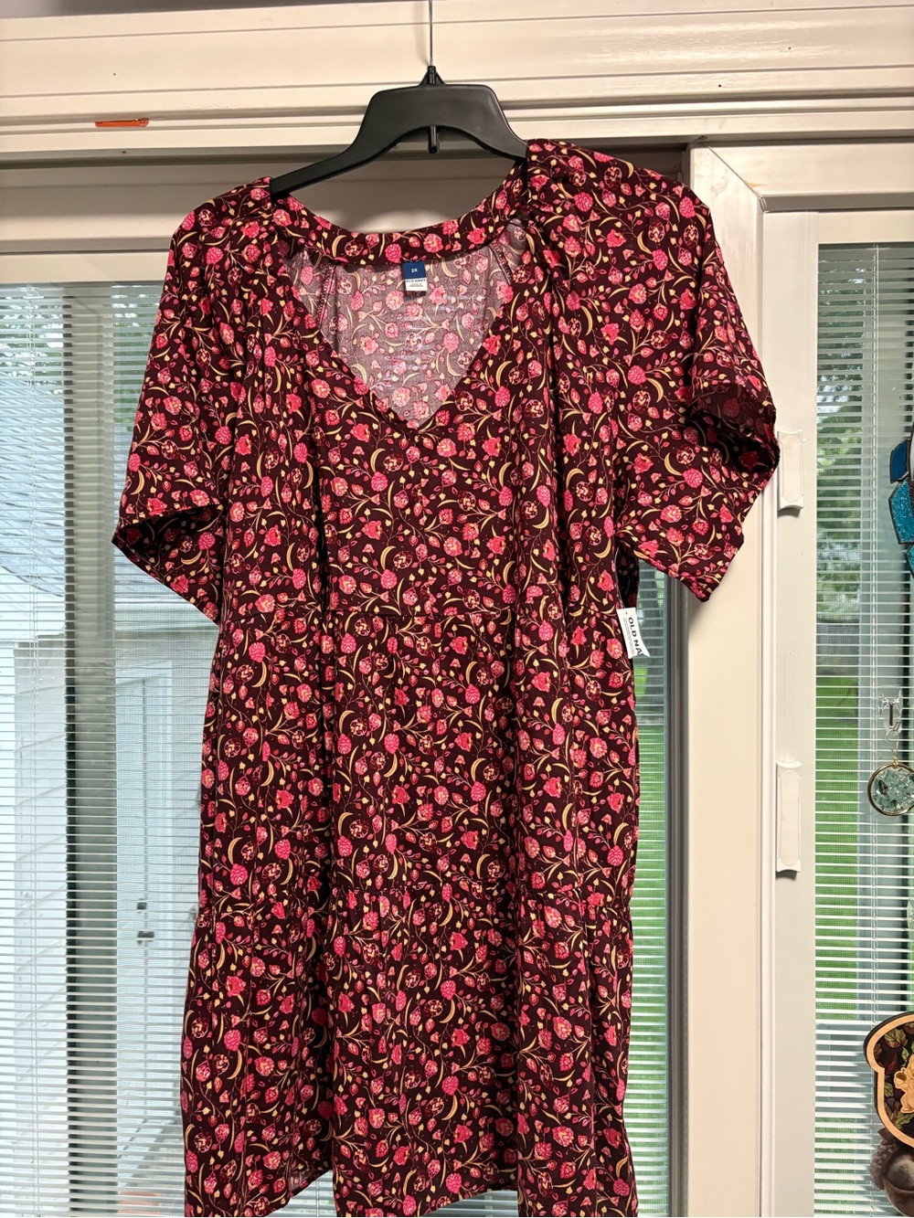 Old Navy Floral V-Neck Dress in Burgundy and Pink